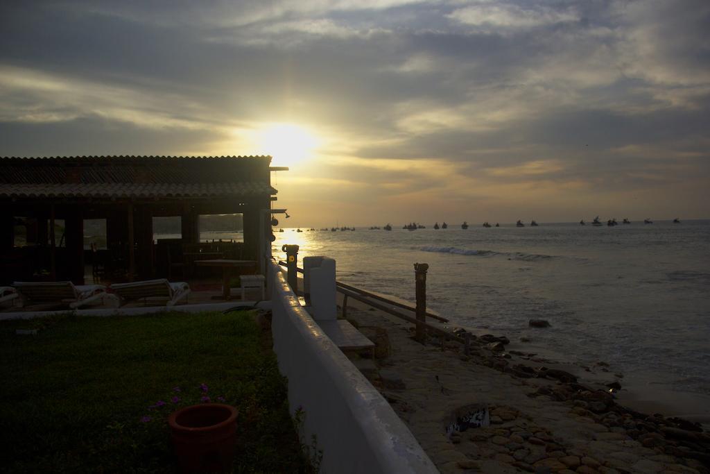 Punta Ballenas Mancora Lodge Экстерьер фото